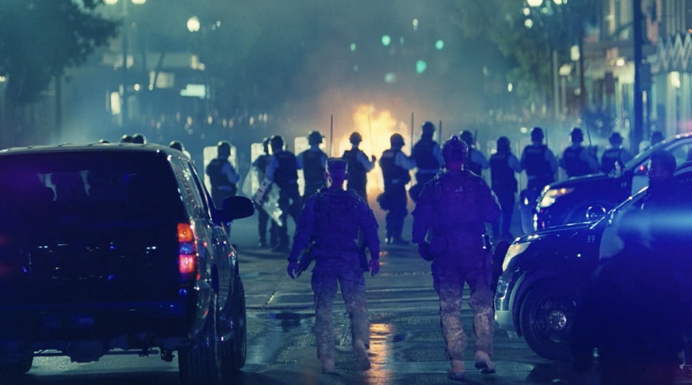 Una batalla tras otra. (Warner Bros., Ghoulardi Film Company.