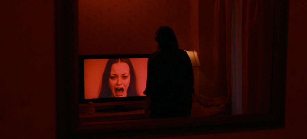 Undertone. (Black Fawn Films, Kino, Slaterverse Pictures, Spooky Pictures. 20225).