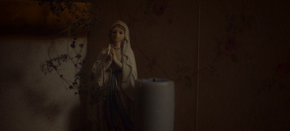 Undertone. (Black Fawn Films, Kino, Slaterverse Pictures, Spooky Pictures. 20225).