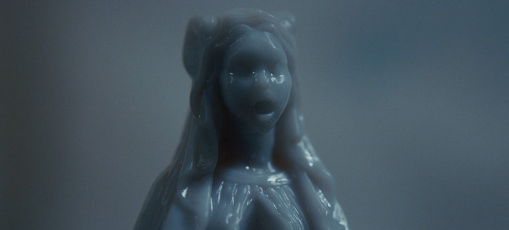 Undertone. (Black Fawn Films, Kino, Slaterverse Pictures, Spooky Pictures. 20225).