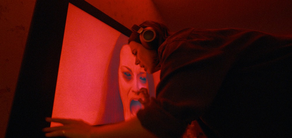 Undertone. (Black Fawn Films, Kino, Slaterverse Pictures, Spooky Pictures. 20225).